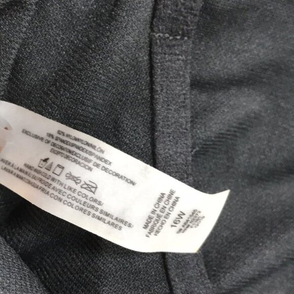 Raisins Curve Trendy Juniors' Top - Picture 10 of 10